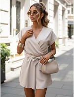 Dámsky letný overal s obálkovým výstrihom béžový FashionStreet EY2641 Dámsky letný overal s obálkovým výstrihom béžový FashionStreet EY2641