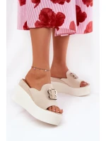 Klapki Na Platformie I Koturnie Z Ozdobą Beżowe Tanonea