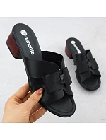 Dámske čierne kožené žabky Remonte R8759-01
