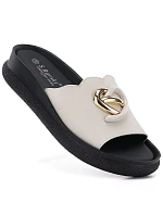 Dámske kožené žabky na platforme béžovej farby S.Barski KV61-6046