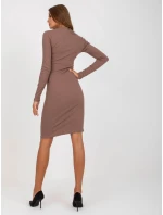 Dámske šaty EM SK 673.78P tmavo hnedá - FPrice Dámske šaty EM SK 673.78P tmavo hnedá - FPrice