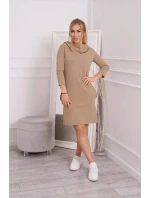 Šaty s kapucňou a vreckami camel