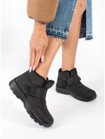 Dámske dizajnové čierne členkové topánky bez podpätku
