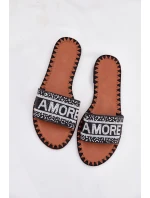 Klapki Damskie Na Płaskim Obcasie Ze Zdobieniem Amore Czarne Avelina