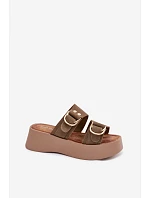 Žabky na platforme model 226360 Krok vo veľkom štýle