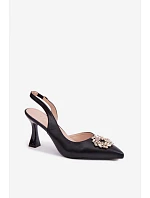 Sandále na podpätku model 226501 Krok vo veľkom štýle