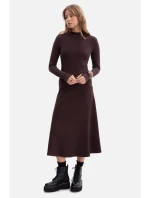 B299 Rebrované midi šaty s asymetrickým pásom - tmavá čokoláda