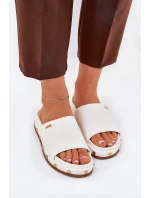 Klapki Damskie Na Platformie Z Ćwiekami Big Star RR274216 Białe