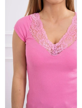 Blúzka s čipkovým výstrihom svetlo ružová Blúzka s čipkovým výstrihom svetlo ružová