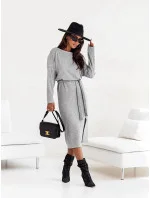 Elegantné midi šaty s opaskom sivé (82137) Elegantné midi šaty s opaskom sivé (82137)