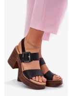 Sandały Damskie Na Masywnym Obcasie I Platformie Vinceza 17387 Czarne