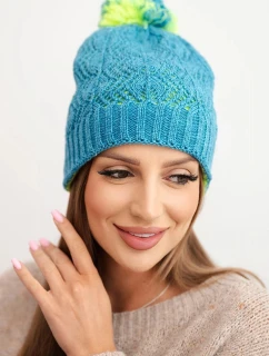 Dámska zimná čiapka s vlnou z ozdobného úpletu s bambulou K467 denim