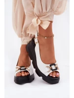 Skórzane Sandały Damskie Na Koturnie I Platformie Z Ozdobą Artiker 56C1588 Białe