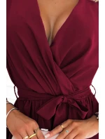 BINDY - Veľmi žensky pôsobiace dámske šaty vo vínovej bordovej farbe s dekoltom 339-3