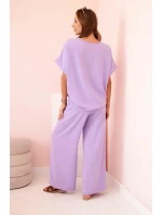 Dámsky viskózový set s ozdobným kvetom a širokými nohavicami - fuchsiová svetlofialová