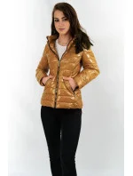 Krátka prešívaná dámska bunda v horčicovej farbe s kapucňou (CAN-333)