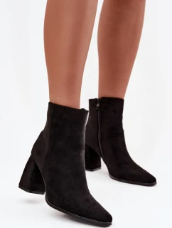 Topánky na podpätku model 219842 Krok vo veľkom štýle