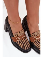 Półbuty Damskie Na Słupku Z Tłoczeniem I Złotym Detalem Czarno-Beżowe Novella