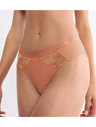 Wild Azalea Florale Tai - Marhuľové brandy - TRIUMPH Marhuľové brandy - TRIUMPH