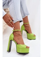 Lakované dámské sandály na podpatku a platformě Zelené Horvia