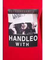 Šaty s potlačou rukoväte v červenej farbe Šaty s potlačou rukoväte v červenej farbe