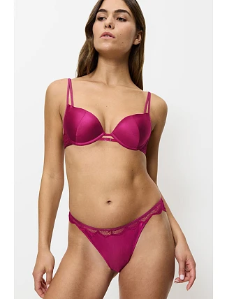 Model Push-up 229138 od značky Triumph