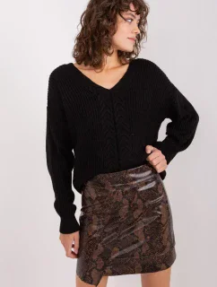 Model svetra 191418 Badu