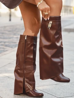 Kozaki Damskie Na Koturnie Z Paskiem I Srebrnym Detalem Eko Skórzane Brązowe Korivelle