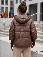 Krátka dámska prešívaná bunda s kapucňou, hnedá, FashionStreet TY5766 Krátka dámska prešívaná bunda s kapucňou, hnedá, FashionStreet TY5766