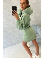 Zateplené šaty s obálkovým dnom tmavo mätovej farby Zateplené šaty s obálkovým dnom tmavo mätovej farby