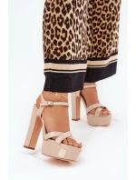 Sandały Damskie Na Wysokim Słupku I Platformie Lakierowane Beżowe Jovenes