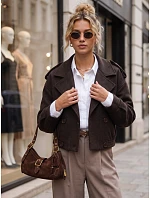 Krátky dámsky dvojradový kabát v čokoládovej farbe FashionStreet TY6026 Krátky dámsky dvojradový kabát v čokoládovej farbe FashionStreet TY6026
