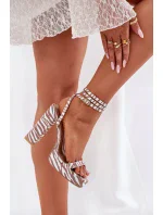 Sandále na podpätku model 212818 Krok vo veľkom štýle