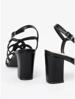 Praktické čierne sandále pre ženy Obcas Praktické čierne sandále pre ženy Obcas