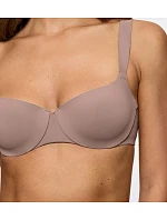 BODY MAKE-UP ILLUSION - podprsenka s pohodlným drôtom pre celodenné pohodlie Triumph