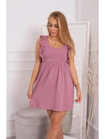 Šaty s volánikmi na bokoch tmavoružové