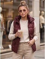 Dámska prešívaná vesta s kapucňou, bordová, FashionStreet TY5974 Dámska prešívaná vesta s kapucňou, bordová, FashionStreet TY5974