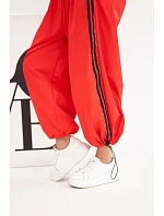 Dámska bavlnená súprava s oversized nohavicami a kontrastnými pásmi, červená