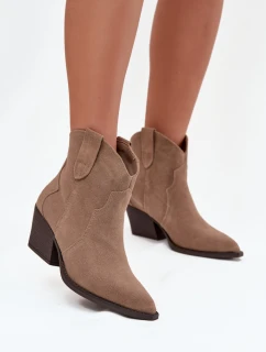 Topánky na podpätku model 219127 Krok vo veľkom štýle