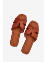 Klapki Damskie Płaskie Z Wycięciami Camel Salyra