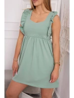 Šaty s volánmi na bokoch v tmavej mätovej farbe