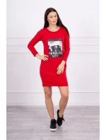 Šaty s potlačou rukoväte v červenej farbe Šaty s potlačou rukoväte v červenej farbe