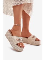 Klapki Damskie Na Koturnie Z Plecionką I Ozdobą Beżowe Isolene