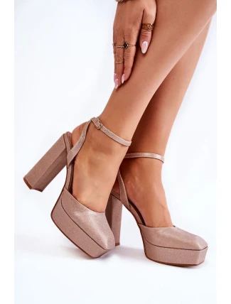 Sandále na podpätku model 173739 Step in style