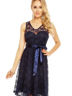 Dámske krajkové šaty na ramienka s opaskom stredne dlhé tmavo modré - Tmavo modrá - MAYAADI