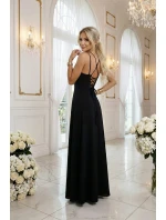 589-5 Maxi šaty bez ramienok s korzetovým zaväzovaním vzadu a rozparkom - čierne