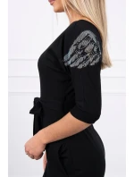 Šaty s krídlami na ramenách čiernej Šaty s krídlami na ramenách čiernej