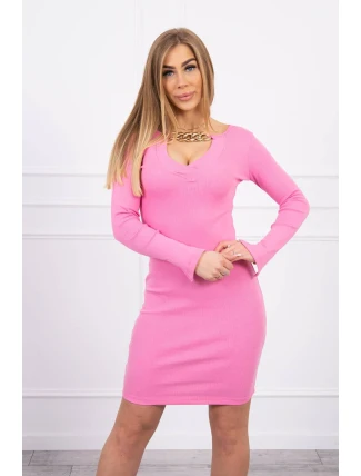 Šaty so zlatou retiazkou svetlo ružové