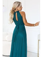 662-4 Elegantné večerné maxi šaty s výstrihom za krkom, tylom a viazaním v páse – zelené 662-4 Elegantné večerné maxi šaty s výstrihom za krkom, tylom a viazaním v páse – zelené