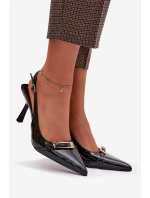 Lakované dámské sandály na podpatku se zlatou sponou Černé Bellivra